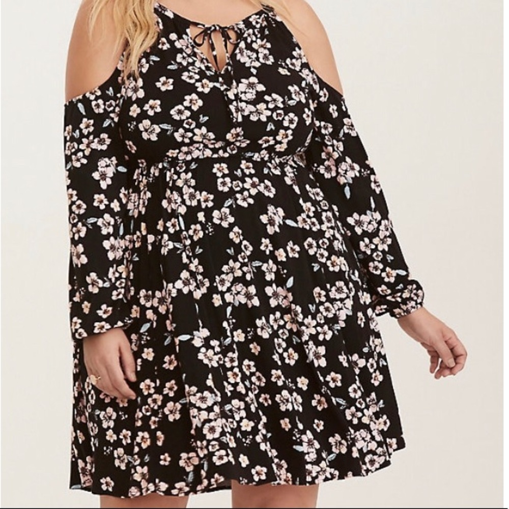 FLORAL PRINT COLD SHOULDER TIE NECK SKATER DRESS